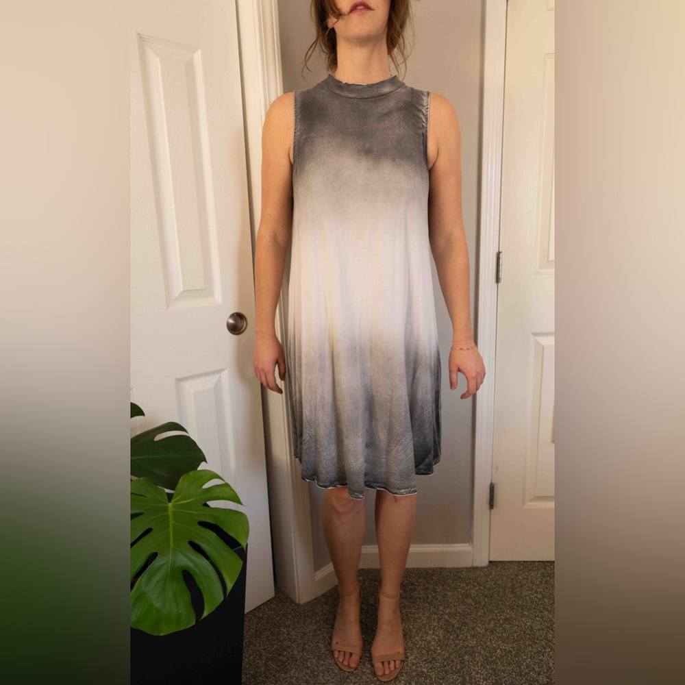 Gradient fade tie die crew neck sleeveless midi boutique dress size medium